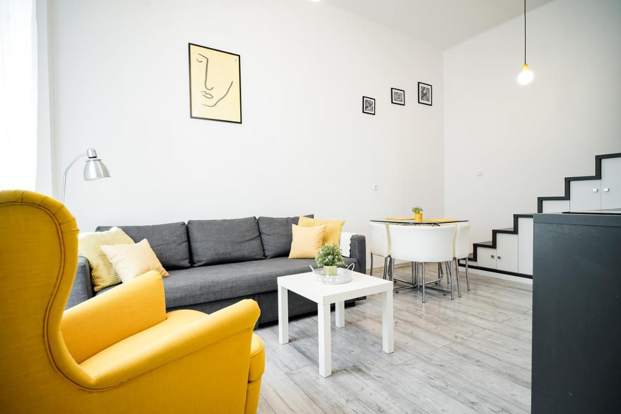 Twin Apartment